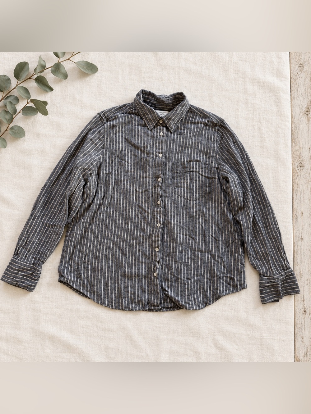 Banana Republic Linen Blend Striped Button Down Shirt M